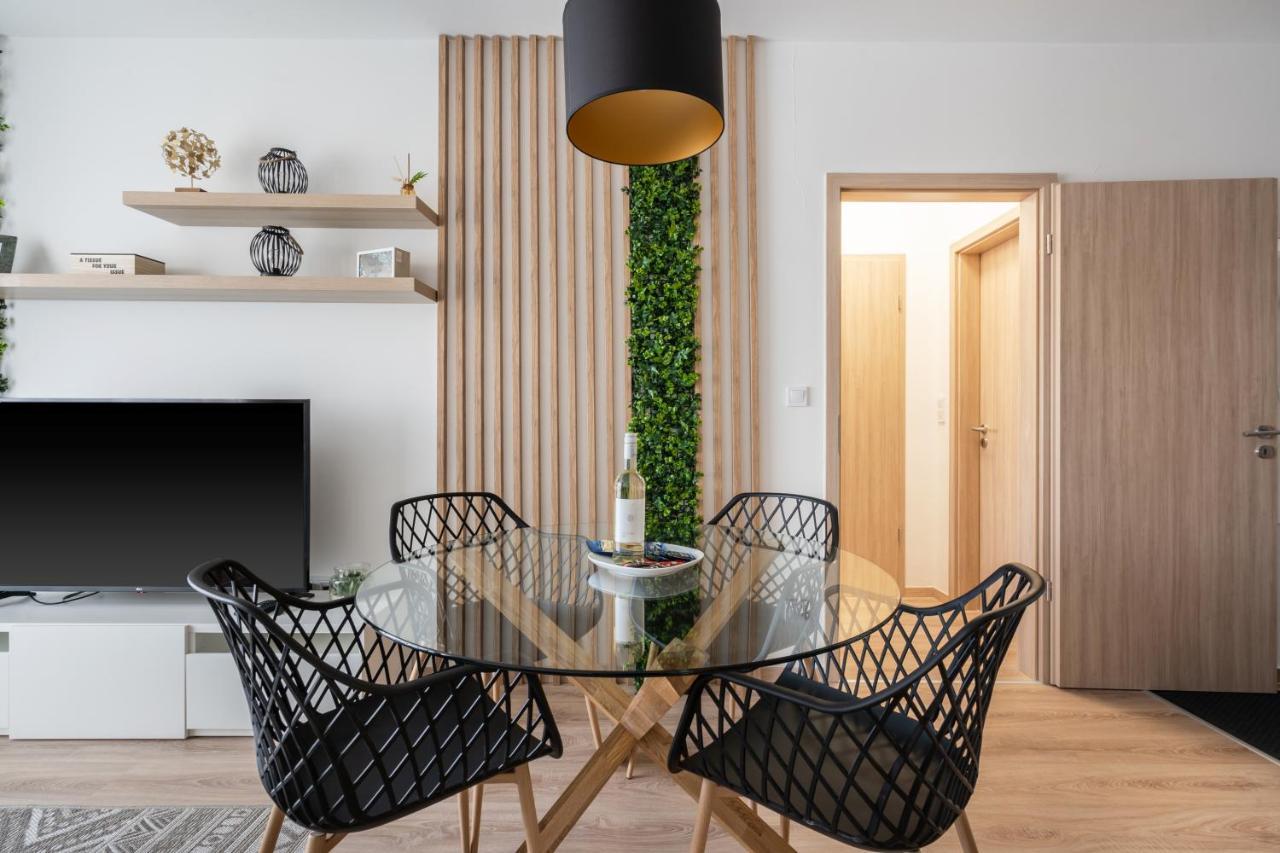 Westside River Apartment Budapest Eksteriør billede